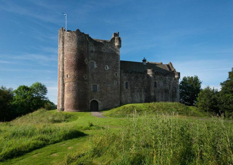 Doune Castle high res 008 000 008 908 C 768x544