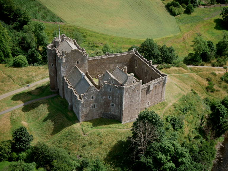 Doune Castle high res 008 001 000 808 R 768x575