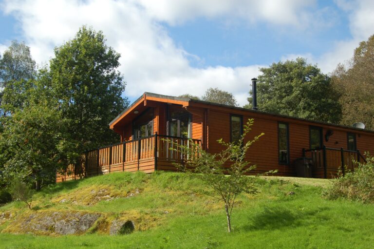 Oak Lodge 1 768x511